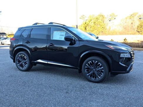 New 2025 Nissan Rogue Platinum w/ Platinum Premium Package image 2