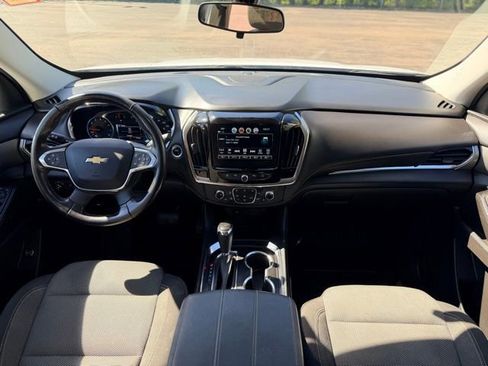 Used 2019 Chevrolet Traverse LT FWD image 21