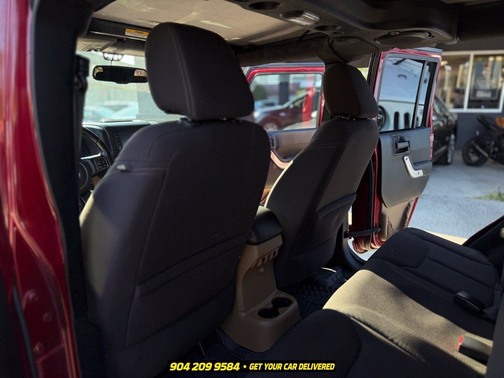 Used 2013 Jeep Wrangler Unlimited Rubicon w/ Connectivity Group AWD/4WD image 24