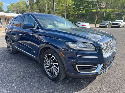 Used 2019 Lincoln Nautilus Reserve AWD/4WD image 2
