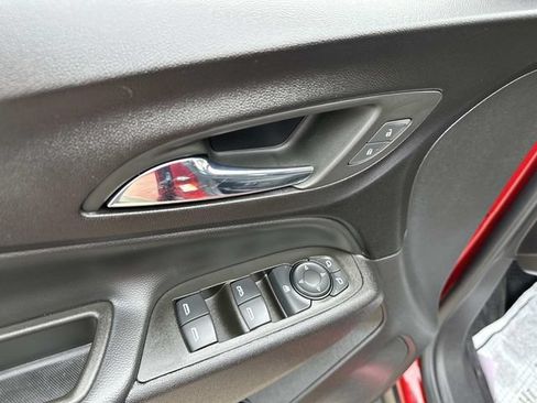 Certified 2024 Chevrolet Equinox LT FWD image 19