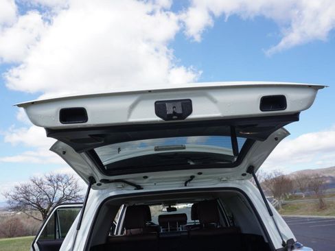 Used 2019 Toyota 4Runner Limited AWD/4WD image 19