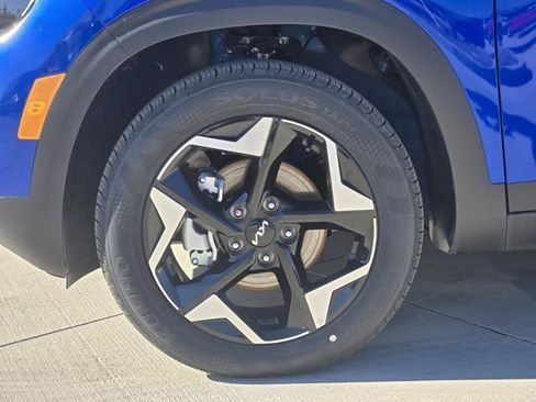 New 2026 Kia Seltos S image 7