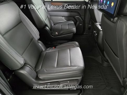 Used 2026 GMC Yukon XL Denali w/ Denali Reserve Package AWD/4WD image 21