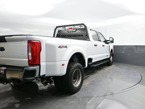 Used 2023 Ford F350 XLT image 9