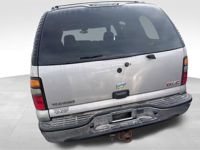 Used 2005 GMC Yukon SLT w/ SLT Preferred Equipment Group AWD/4WD image 11