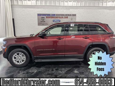 Used 2023 Jeep Grand Cherokee Laredo w/ Trailer Tow Prep Group (B) image 1