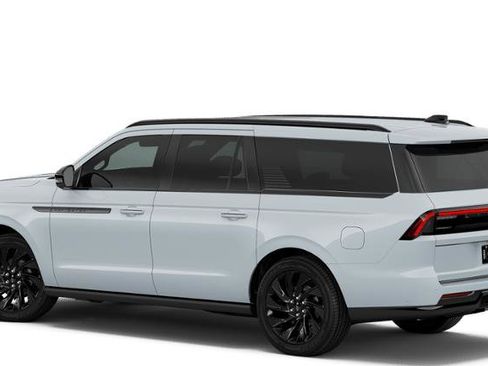 New 2026 Lincoln Navigator L Reserve w/ Jet Appearance Package image 25