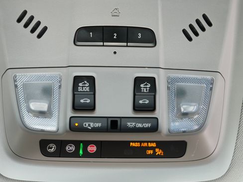 Certified 2023 GMC Acadia SLT w/ Elevation Edition image 33