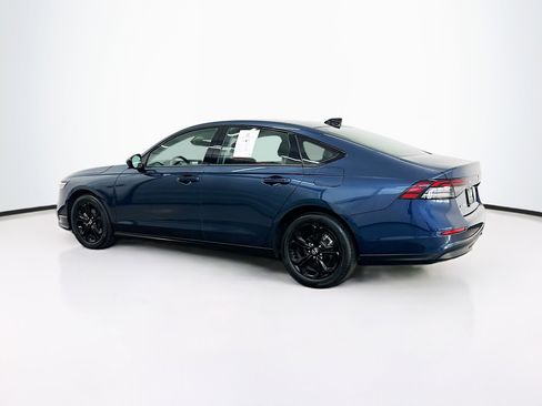 Used 2025 Honda Accord SE image 5