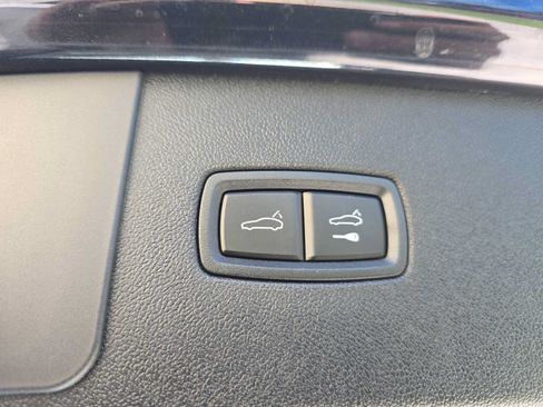 Used 2022 Porsche Cayenne AWD/4WD image 27