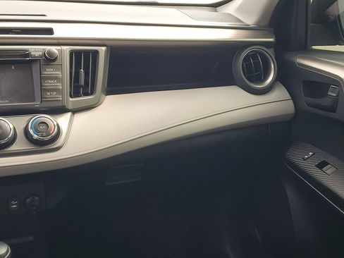 Used 2014 Toyota RAV4 LE image 26