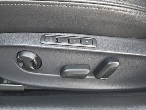Used 2014 Volkswagen Passat TDI SEL Premium FWD image 18