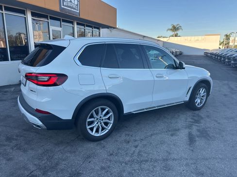 Used 2021 BMW X5 sDrive40i w/ Premium Package 2 image 38