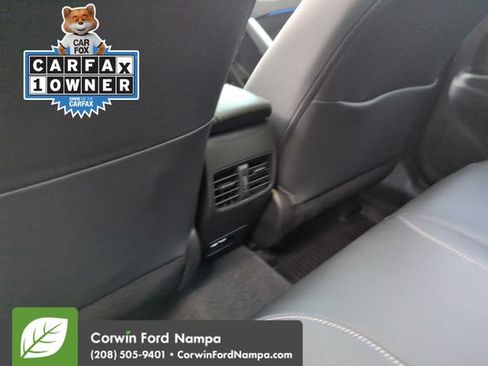 Used 2025 Toyota Corolla Cross XLE AWD/4WD image 27