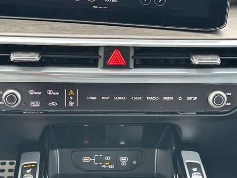 New 2026 Kia Sorento SX image 25