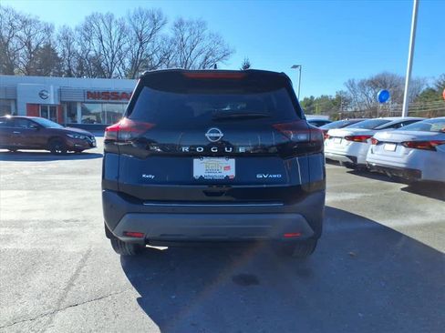 Certified 2023 Nissan Rogue SV w/ SV Premium Package image 6