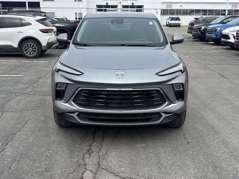 Certified 2024 Buick Encore GX Preferred w/ Comfort Package image 2