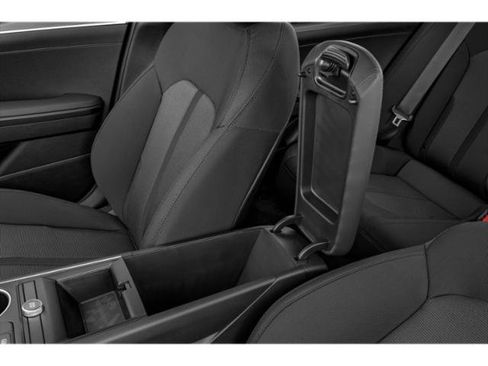 Used 2024 Kia K5 LXS image 31