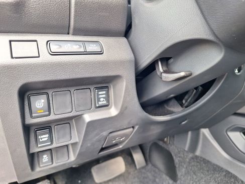 New 2026 Nissan Frontier S image 18