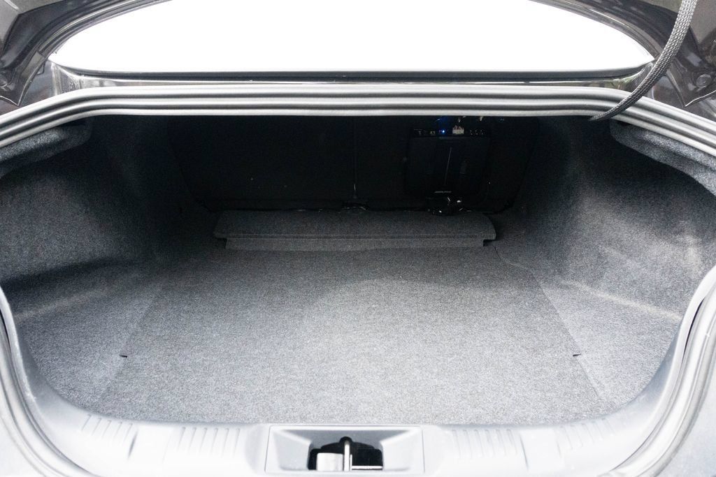 Used 2024 Ford Mustang GT RWD image 16