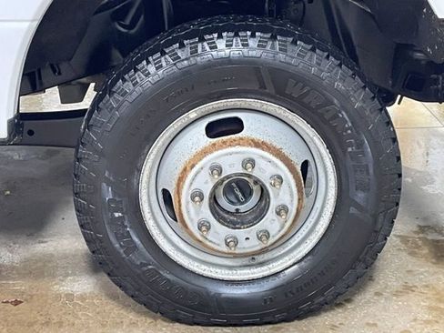 Used 2020 Ford F350 XL w/ Power Equipment Group image 17