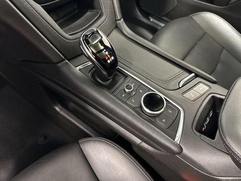 Certified 2024 Cadillac XT5 Premium Luxury AWD/4WD image 22