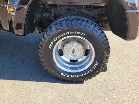 Used 2018 Ford F350 XLT w/ XLT Premium Package AWD/4WD image 9
