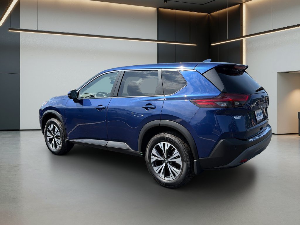 Used 2023 Nissan Rogue SV FWD image 3