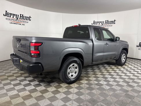 Used 2022 Nissan Frontier S image 4