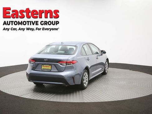 Used 2022 Toyota Corolla LE FWD image 38