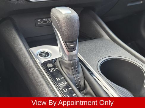 Used 2025 Nissan Altima 2.5 SV FWD image 18