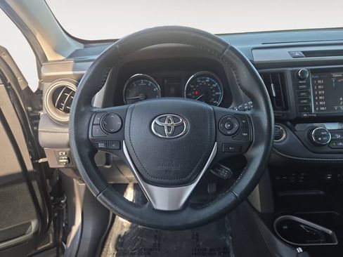 Used 2018 Toyota RAV4 Limited w/ Carpet Mat Package FWD image 12