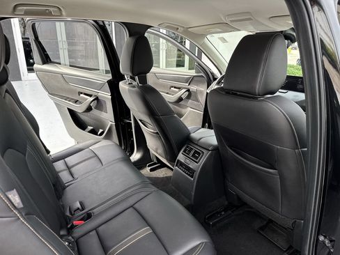 Used 2025 MAZDA CX-90 3.3 Turbo w/ Select Package AWD/4WD image 33
