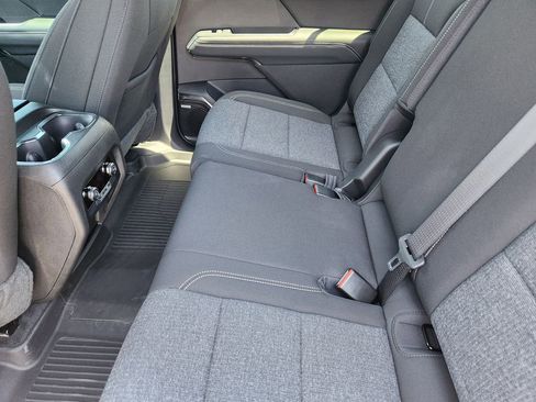 New 2025 GMC Acadia Elevation image 20