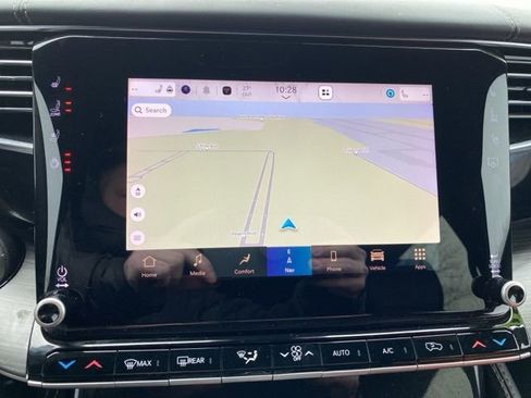 Used 2023 Jeep Wagoneer L Series II w/ Premium Group I image 23