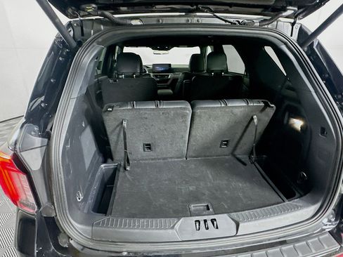 Used 2025 Ford Explorer ST-Line image 30