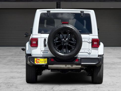 Used 2025 Jeep Wrangler Unlimited Sahara w/ Safety Group image 5