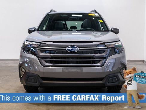 Used 2025 Subaru Forester Premium w/ Convenience Package #1 AWD/4WD image 2