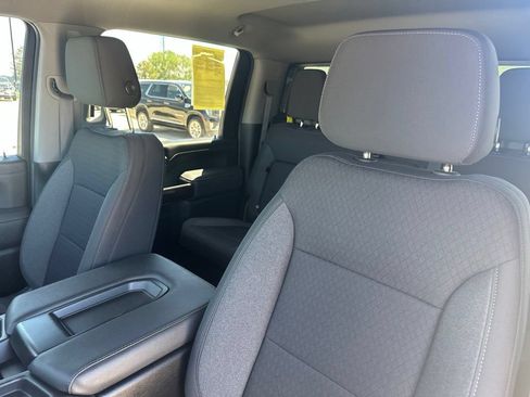 Used 2022 GMC Sierra 2500 SLE w/ SLE Convenience Package AWD/4WD image 16