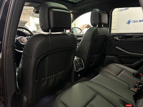 Used 2023 Porsche Macan S w/ Premium Package Plus image 14