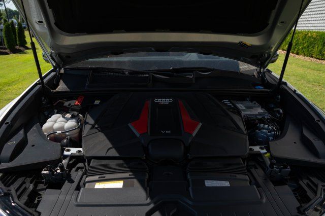 Certified 2024 Audi RS Q8 AWD/4WD image 21