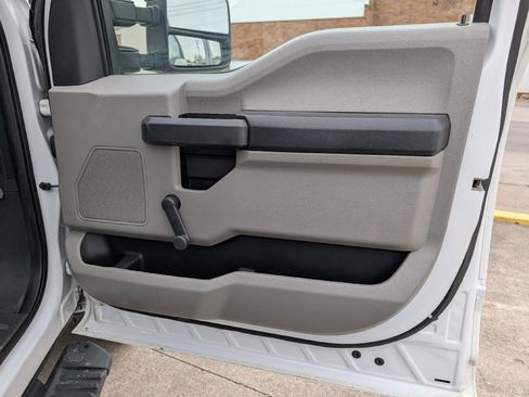 Used 2022 Ford F350 XL w/ XL Value Package image 13