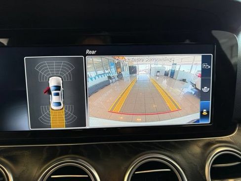 Used 2017 Mercedes-Benz E 300 image 13