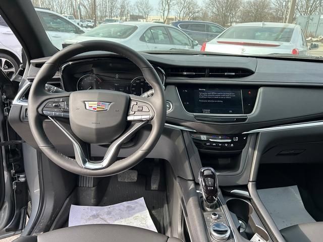 New 2025 Cadillac XT6 Luxury w/ LPO, Floor Liner Package AWD/4WD image 13
