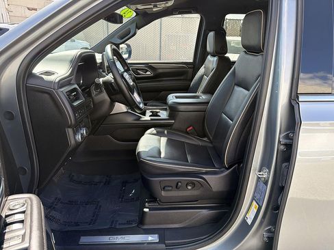 Used 2024 GMC Yukon SLT RWD image 18