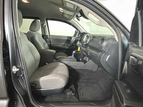 Used 2023 Toyota Tacoma SR AWD/4WD image 30