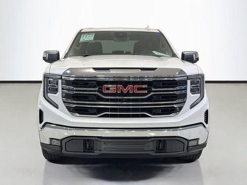 Used 2023 GMC Sierra 1500 SLT AWD/4WD image 2