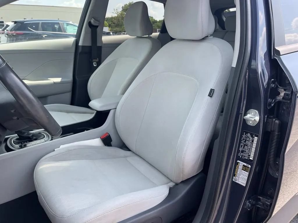 Used 2024 Hyundai Kona SEL FWD image 28