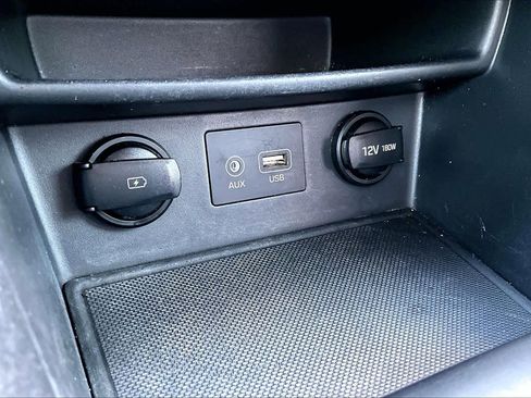 Used 2019 Hyundai Kona SE image 30